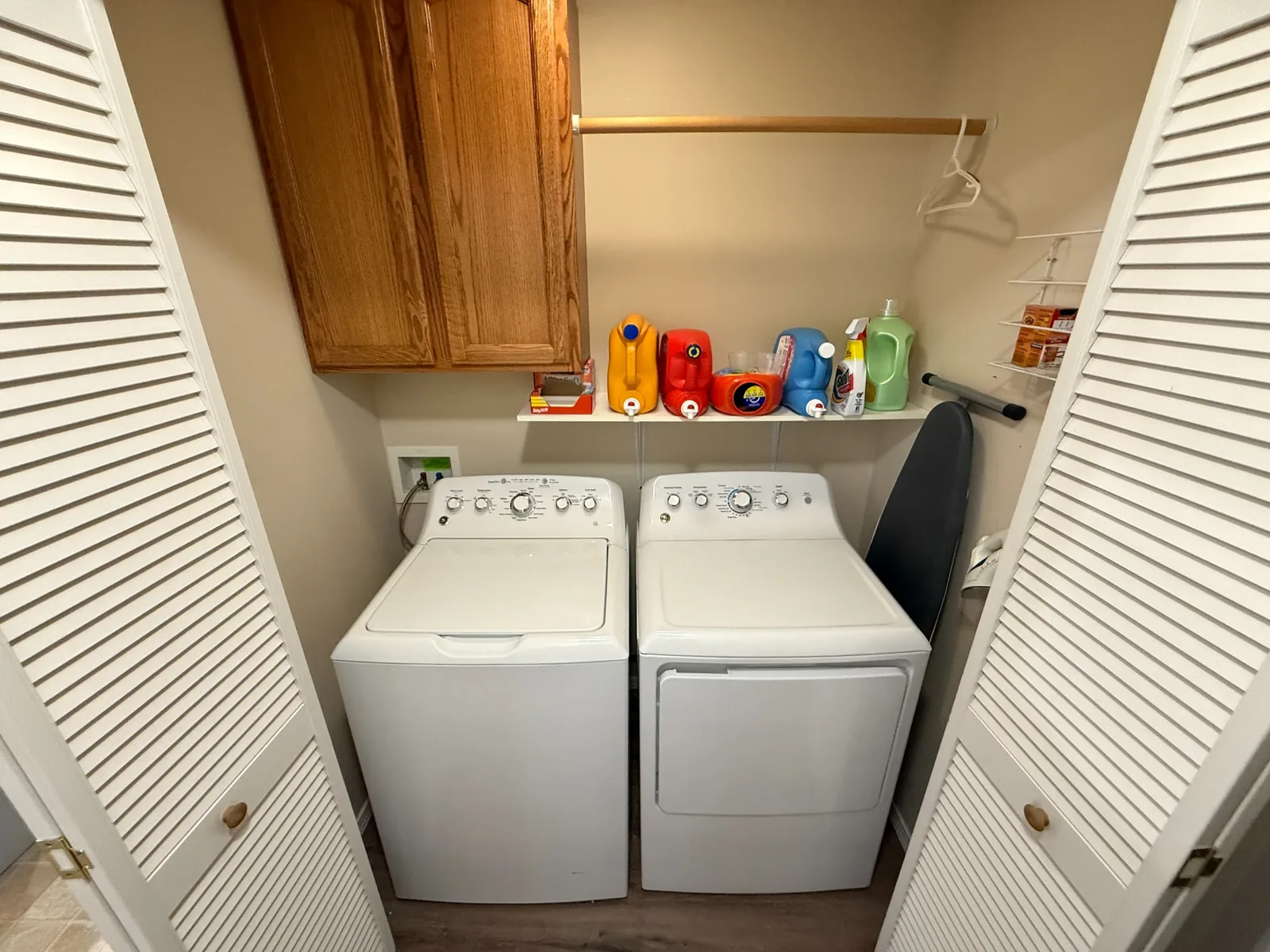 Clean Airbnb laundry area